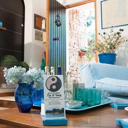 Bed & Breakfast Yin & Yang San Pantaleo Exterior foto