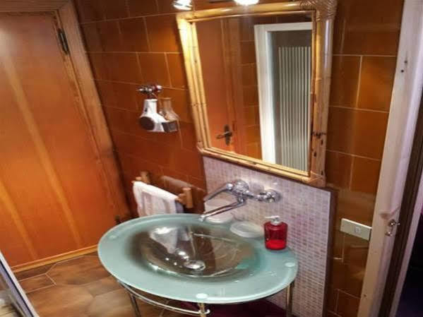 Bed & Breakfast Yin & Yang San Pantaleo Exterior foto